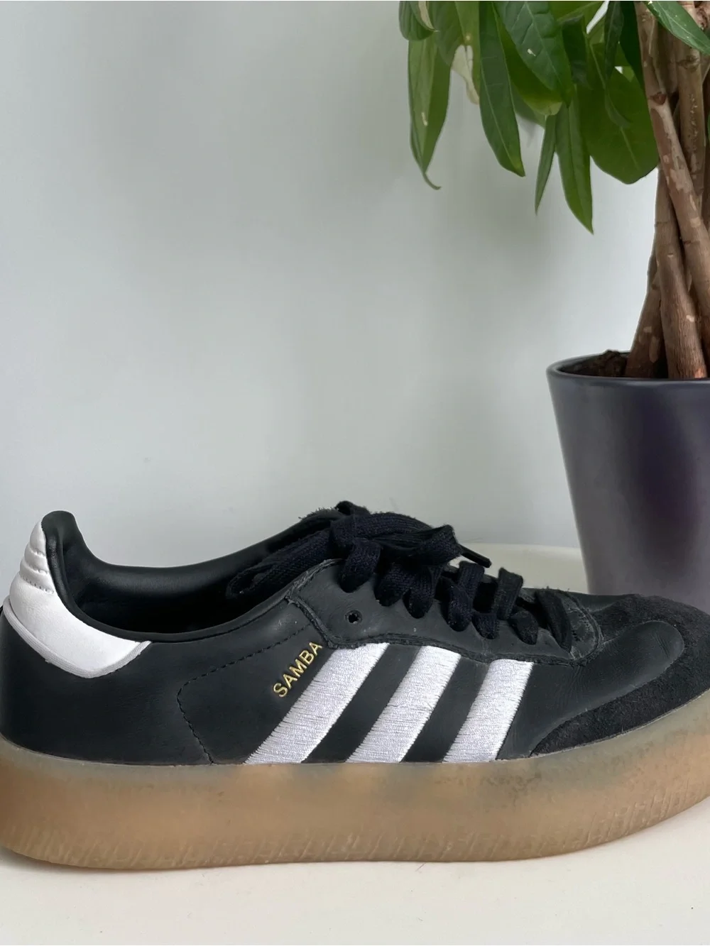 Women Size 7 adidas Sambae Black White Gum Shoes